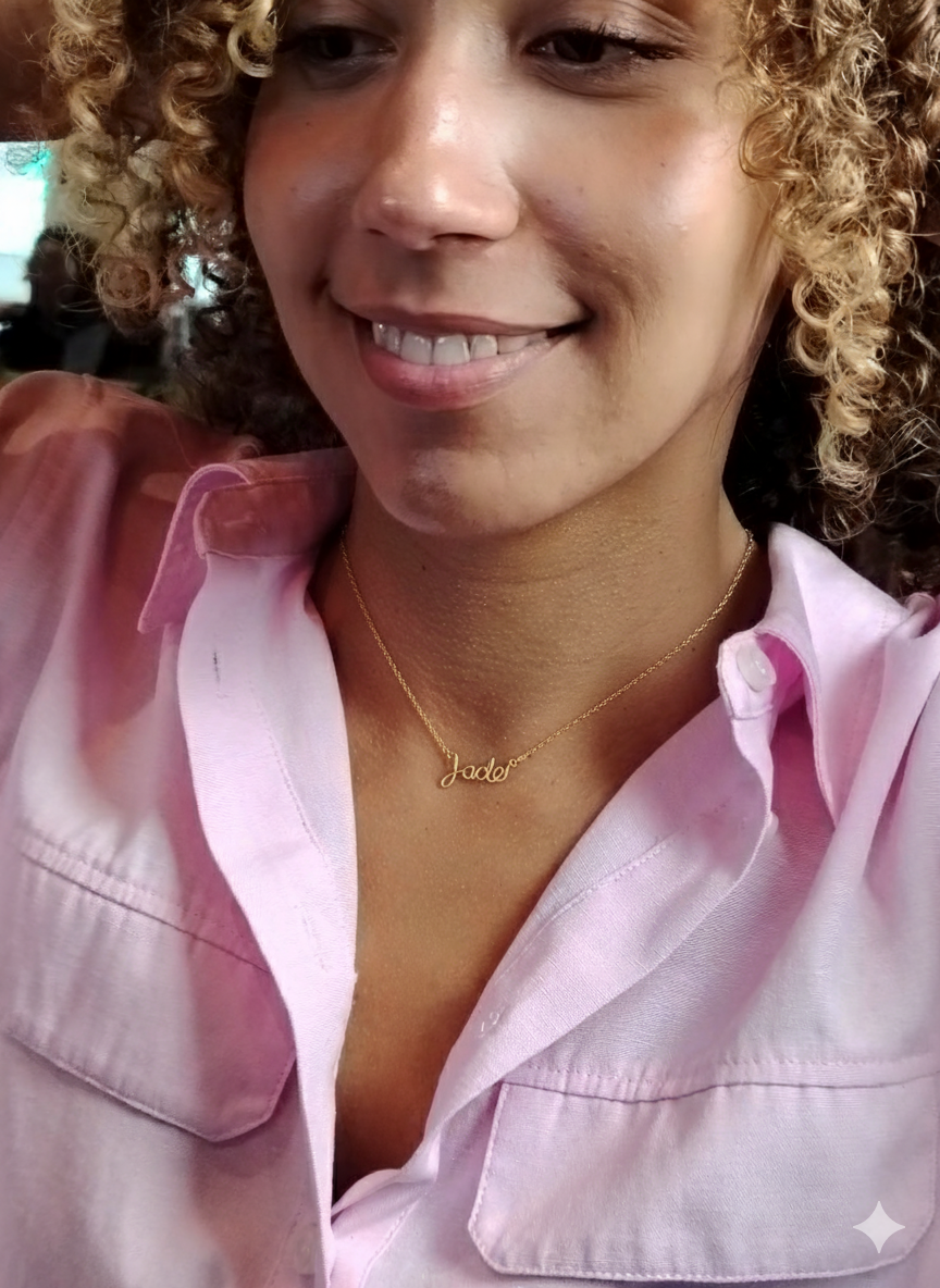 Collier Personnalisé – Prénom en Fil de Fer | Doré à l’Or fin 24 Carats