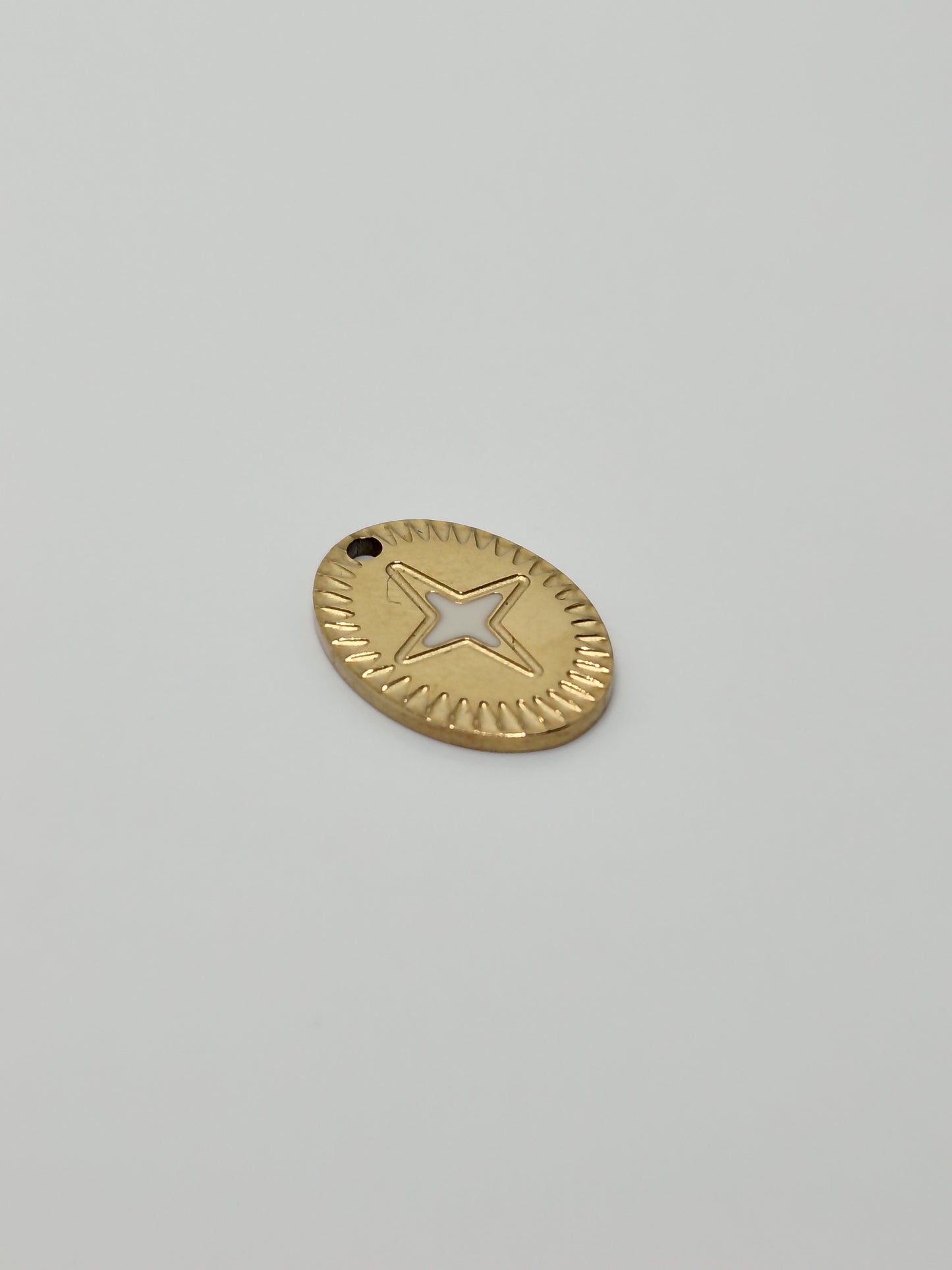 PENDENTIF OVALE