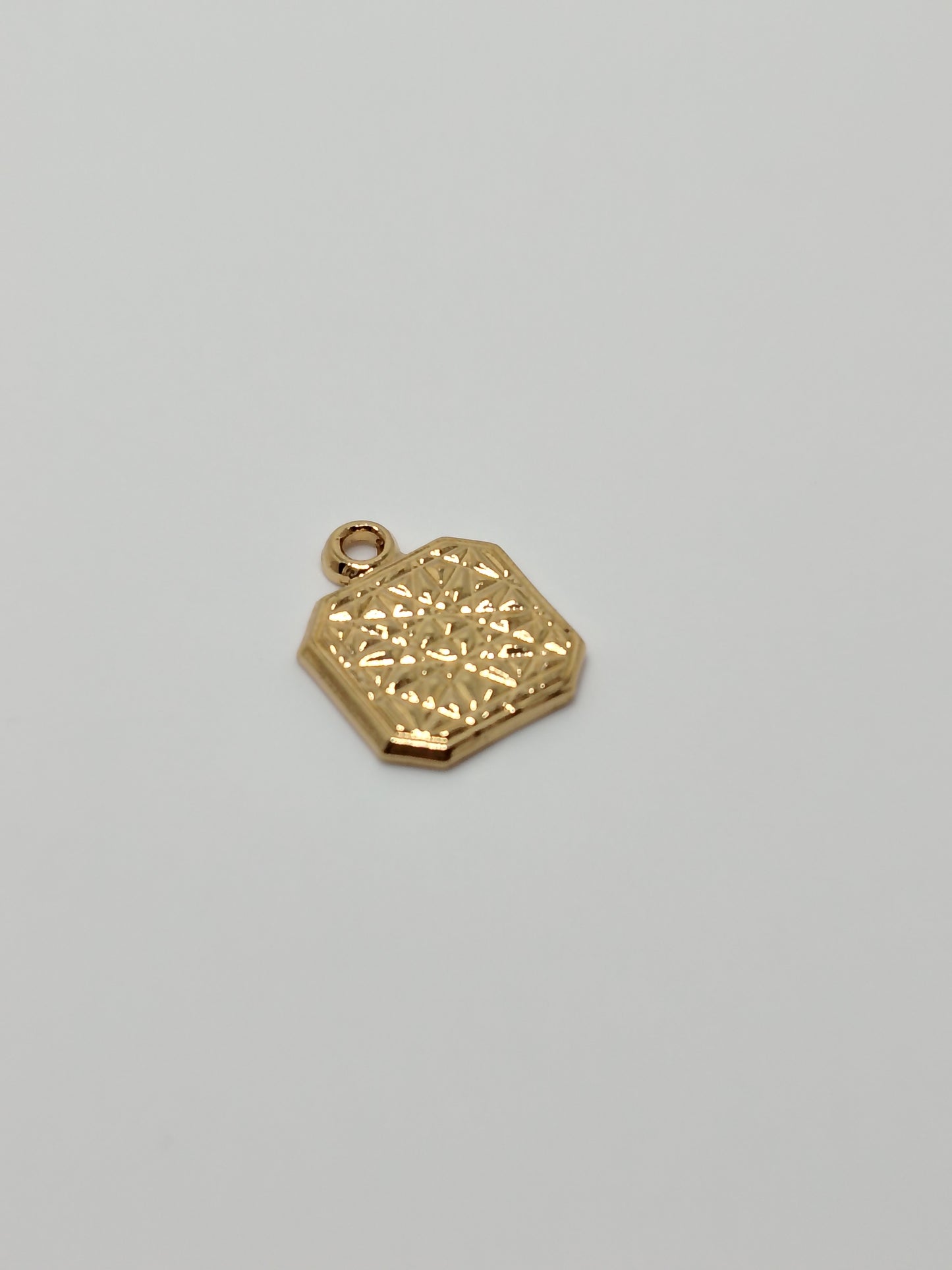 PENDENTIF CARRE