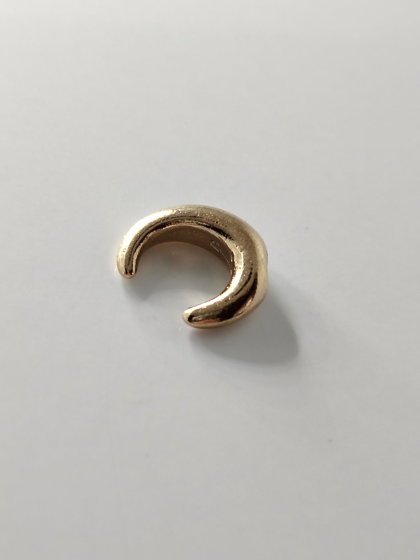 PENDENTIF CORNE
