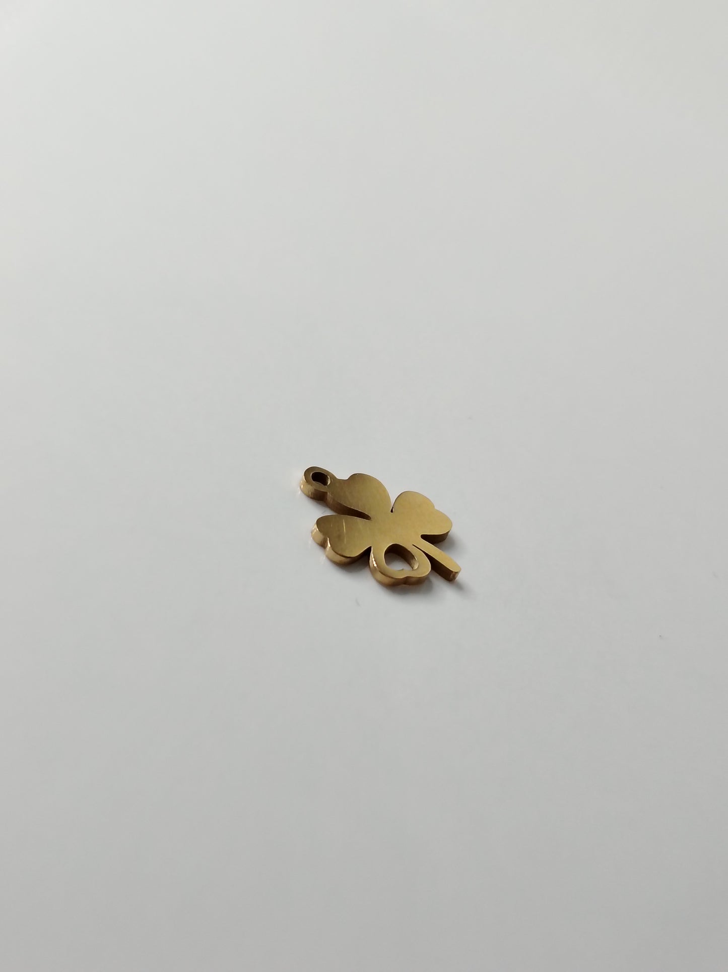 PENDENTIF TREFLE 13MM