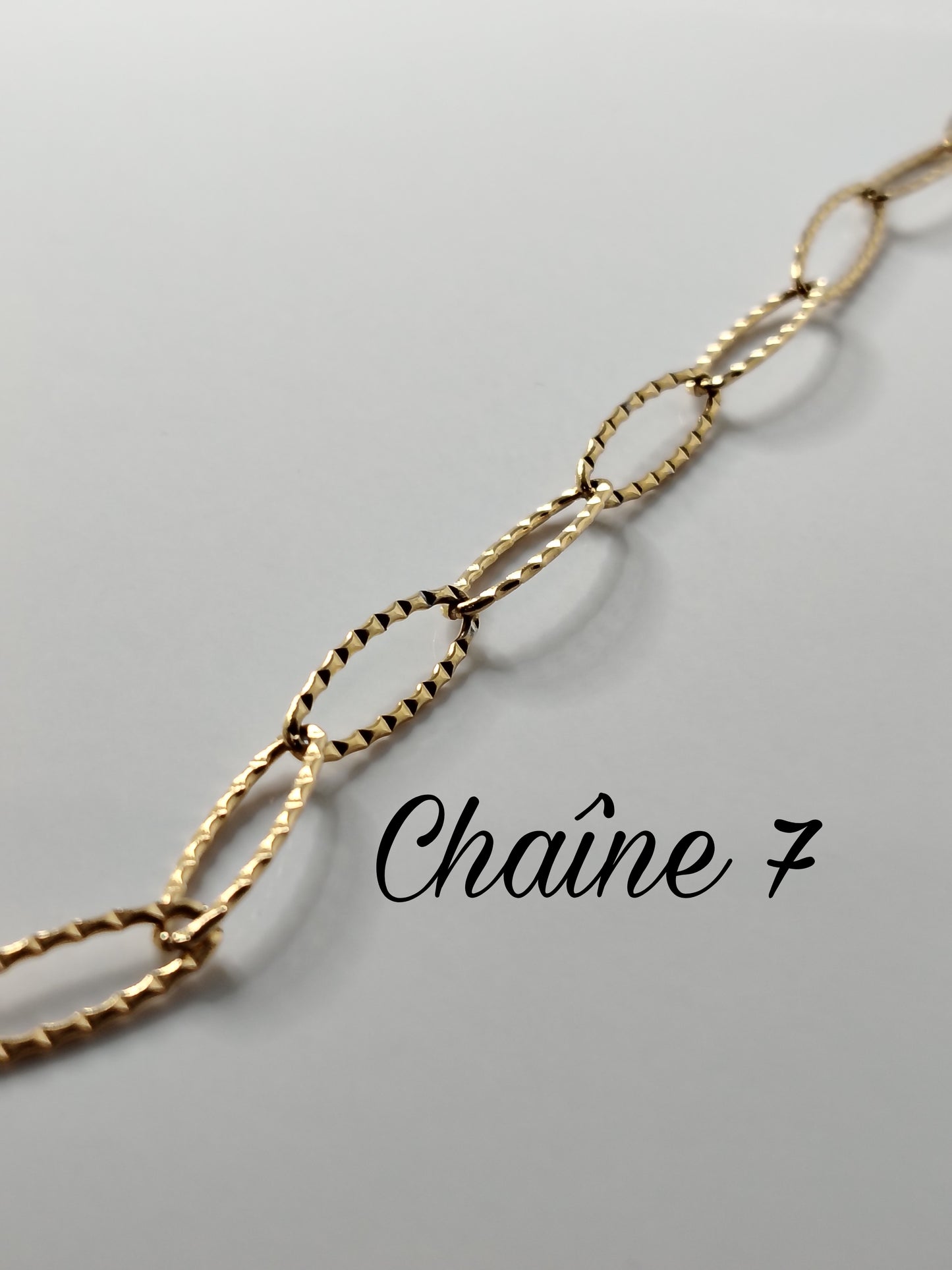 CHOISIS TA CHAÎNE