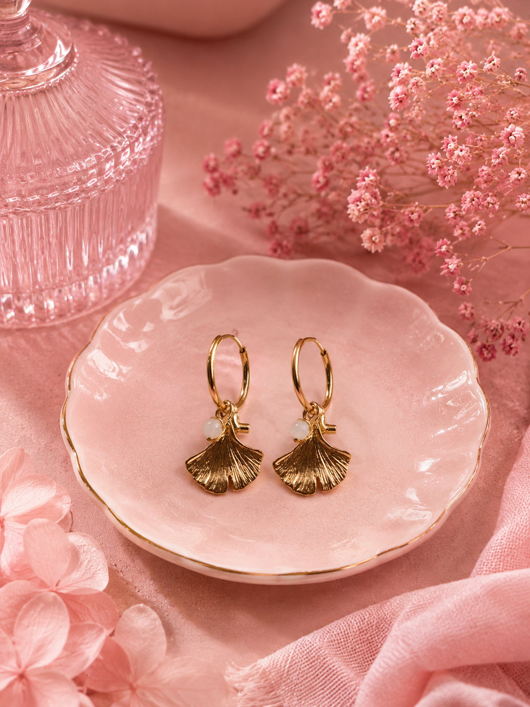 ÉVENTAIL- Boucles d’oreilles créoles dorées – Pierres naturelles au choix