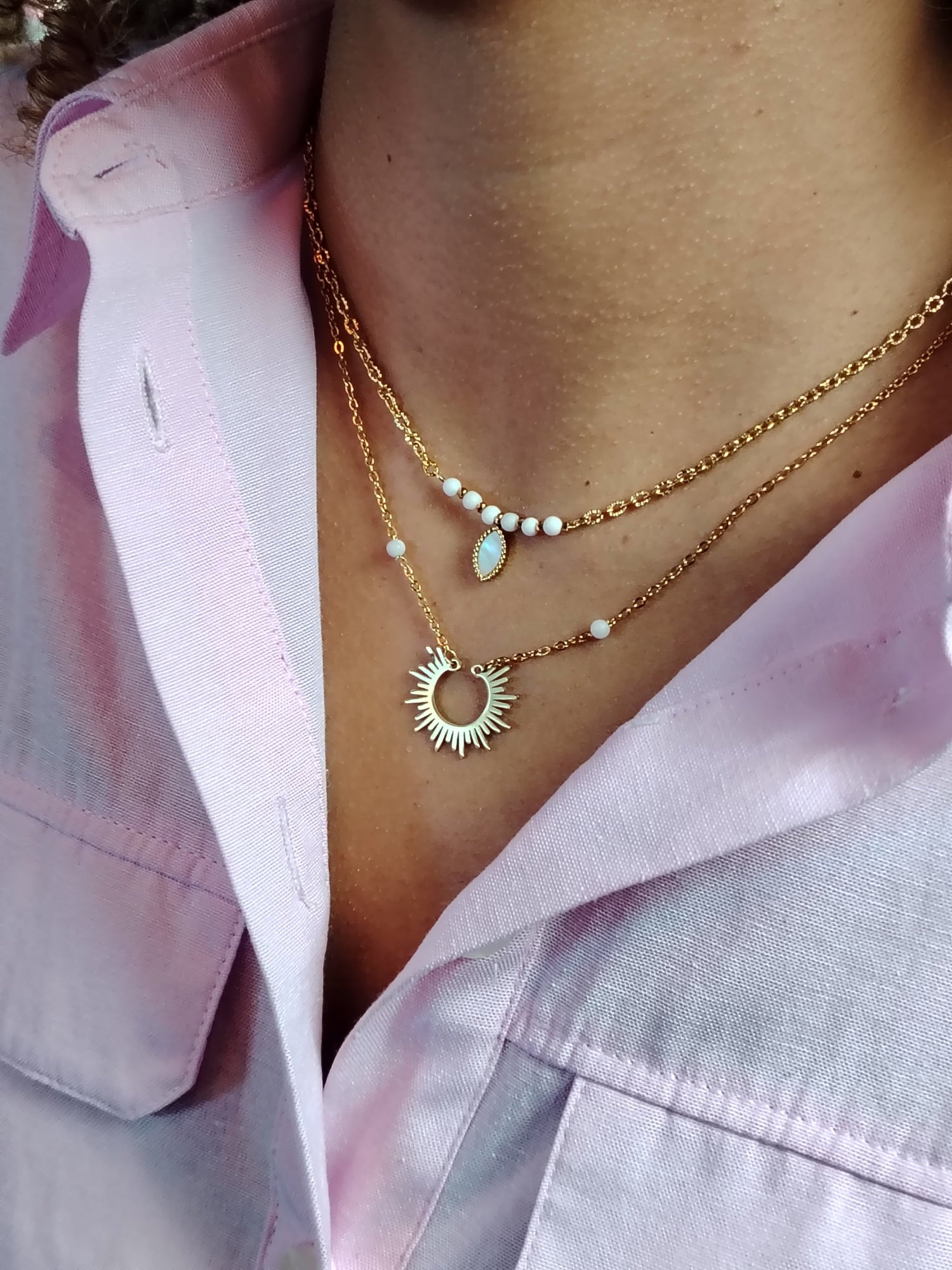 Combo de colliers dorés à l’or fin 24K avec pierres naturelles – Bijoux élégants Les Duos d’Or Divines Bijoux by Cindy.